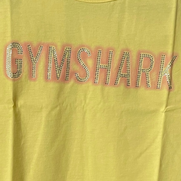 NWT Gymshark Diamante Graphic Baby Tee in Yellow and Pink. Size Small - Picture 5 of 9